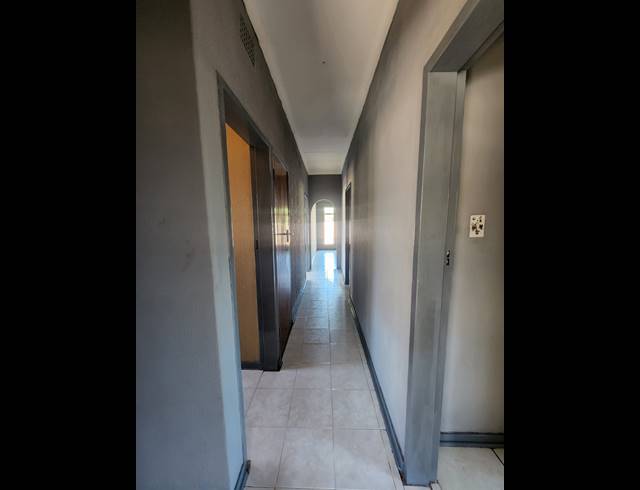 3 BEDROOM HOUSE FOR SALE IN VANDERBIJLPARK CW 3